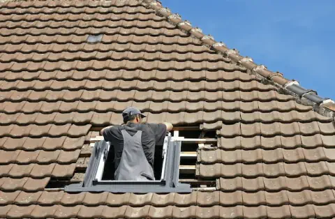 Pose de velux - Saulzais-le-Potier